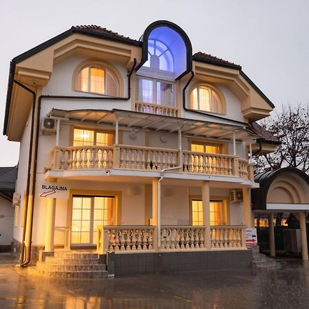 Apartments And Rooms Rubina Laibach Exterior foto