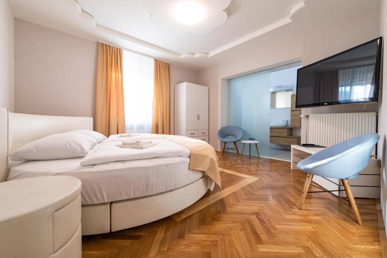 Apartments And Rooms Rubina Laibach Exterior foto