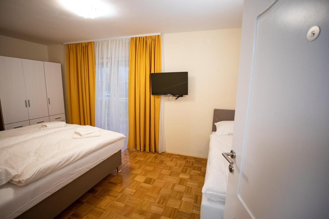 Apartments And Rooms Rubina Laibach Exterior foto