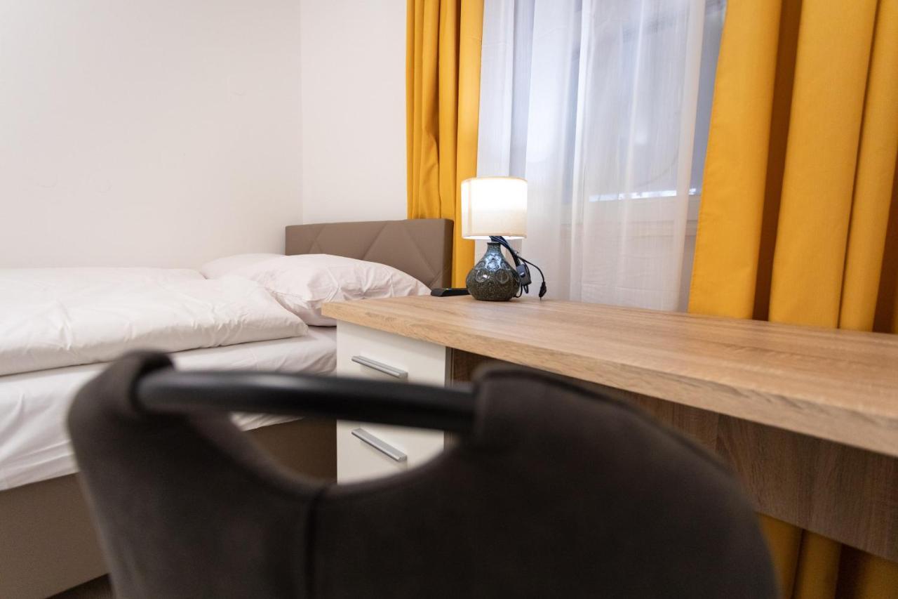 Apartments And Rooms Rubina Laibach Exterior foto