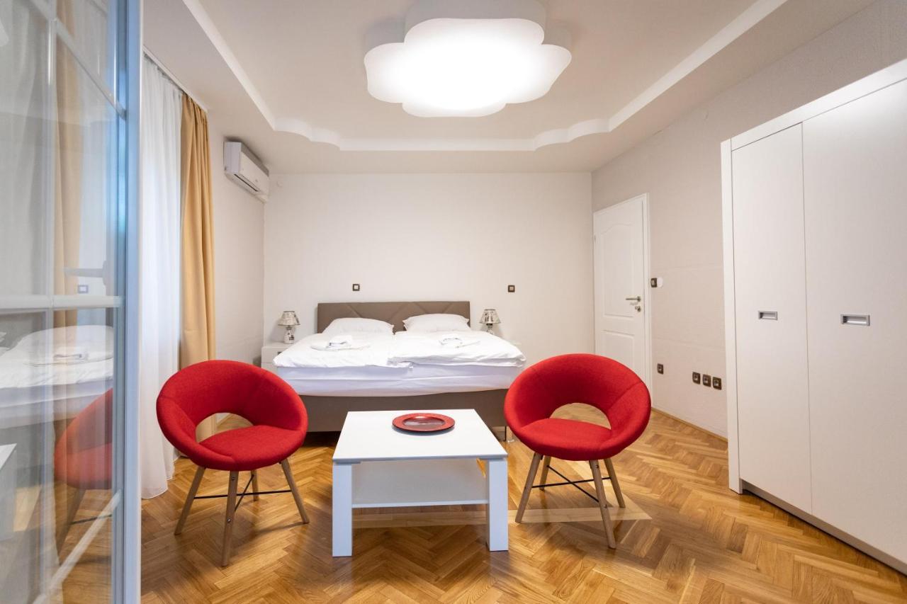 Apartments And Rooms Rubina Laibach Exterior foto