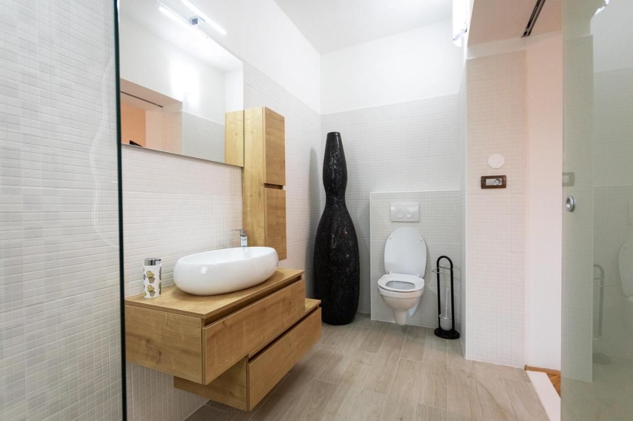Apartments And Rooms Rubina Laibach Exterior foto