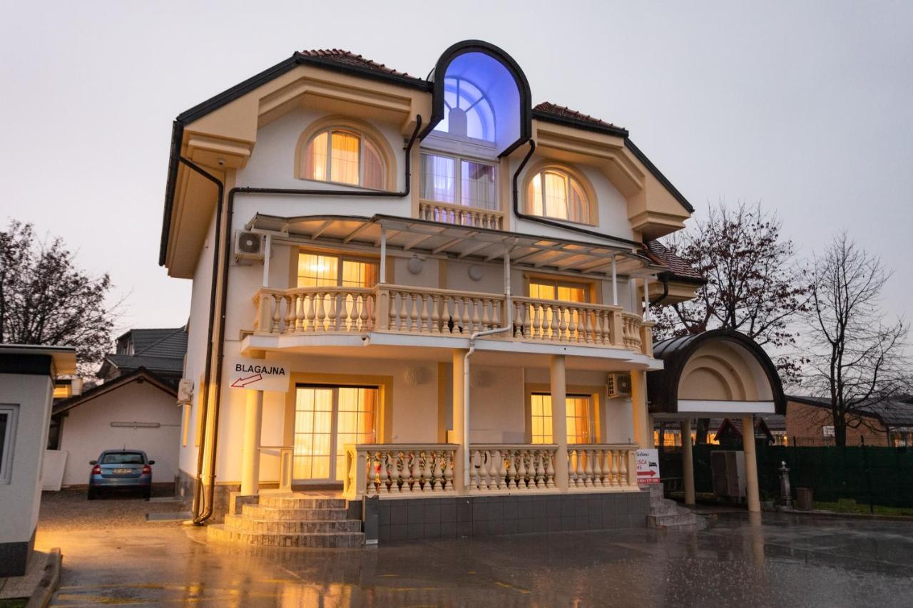 Apartments And Rooms Rubina Laibach Exterior foto